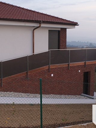 Zasklívání exteriérů - skleněné zábradlí
